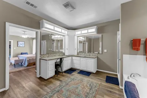 319 Meadowlakes Drive Meadowlakes TX 78654