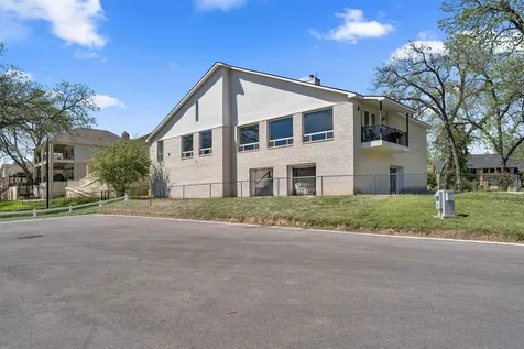 319 Meadowlakes Drive Meadowlakes TX 78654