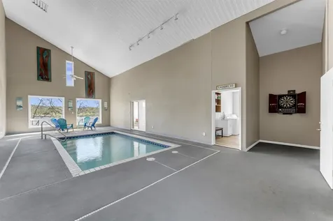 319 Meadowlakes Drive Meadowlakes TX 78654