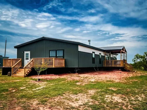 1300 Cr 146 San Saba TX 76877