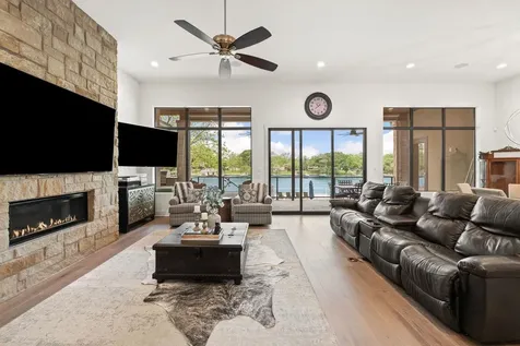 204 Hannahs Way Kingsland TX 78611