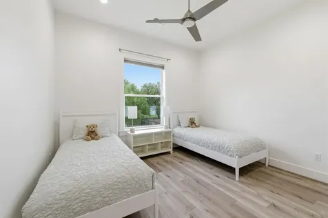 136 S Shorewood Drive Granite Shoals TX 78654