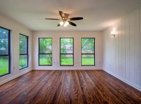303 Stewart Street Meadowlakes TX 78654