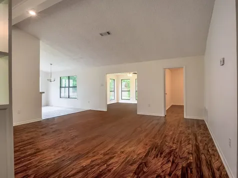 303 Stewart Street Meadowlakes TX 78654