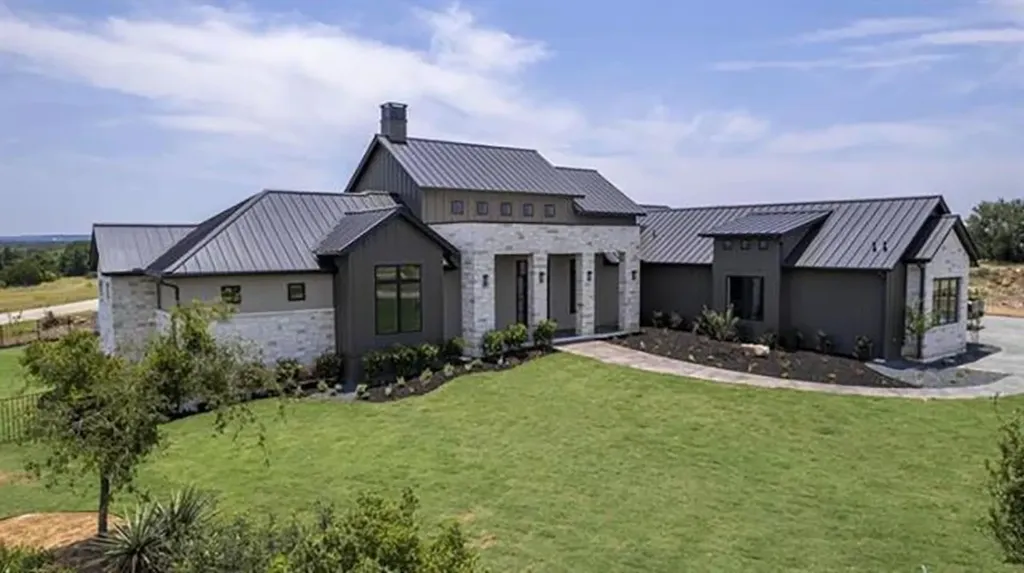101 Meadow Beauty Horseshoe Bay TX 78657