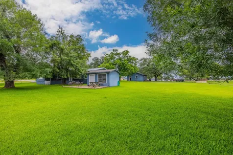 306 Beach Dr Drive Sunrise Beach TX 78643