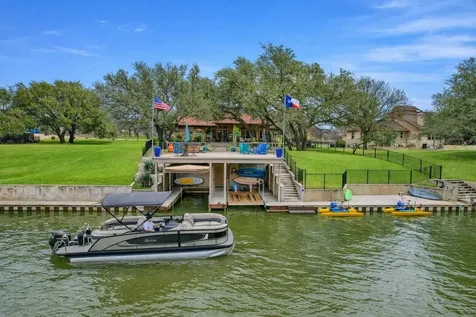 178 Sleepy Oaks Drive Kingsland TX 78639