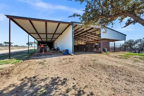 4040 W State Highway 29 Llano TX 78643
