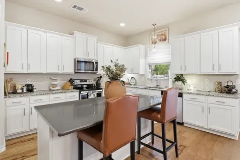 103 Kings Way Cottonwood Shores TX 78657