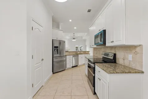 417 Spyglass Street Meadowlakes TX 78654