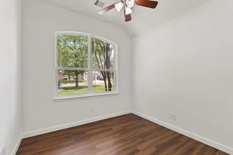 417 Spyglass Street Meadowlakes TX 78654