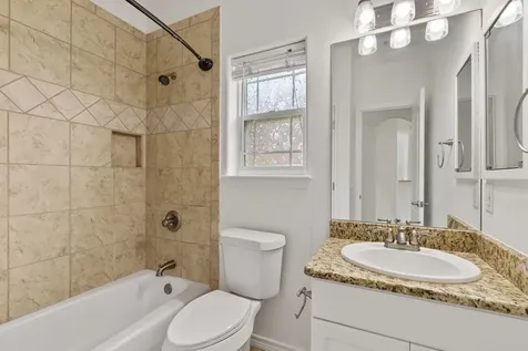 417 Spyglass Street Meadowlakes TX 78654