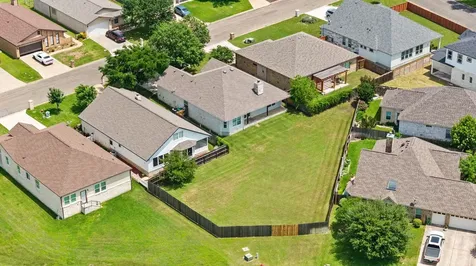417 Spyglass Street Meadowlakes TX 78654