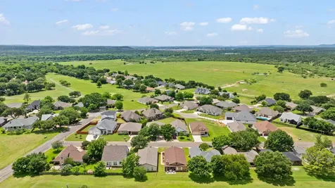 417 Spyglass Street Meadowlakes TX 78654