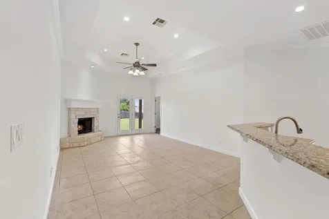 417 Spyglass Street Meadowlakes TX 78654