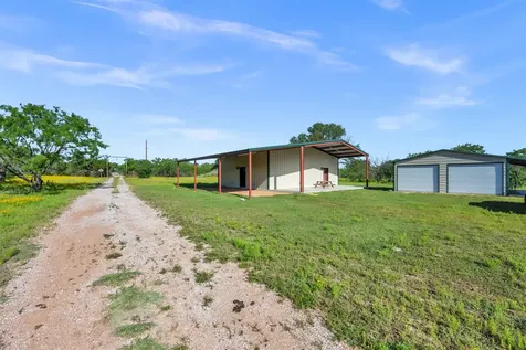 5026 W Ranch Road 1431 Kingsland TX 78639