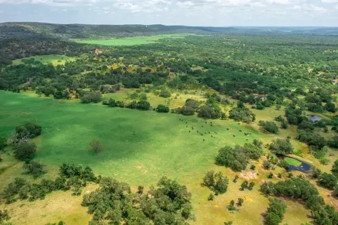 5026 W Ranch Road 1431 Kingsland TX 78639