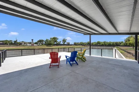 32 Lake Street Kingsland TX 78639