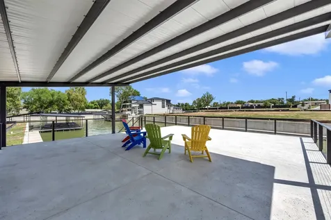 32 Lake Street Kingsland TX 78639