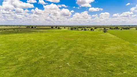 Tbd Garrett Road Yoakum TX 77995