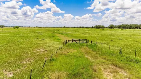 Tbd Garrett Road Yoakum TX 77995