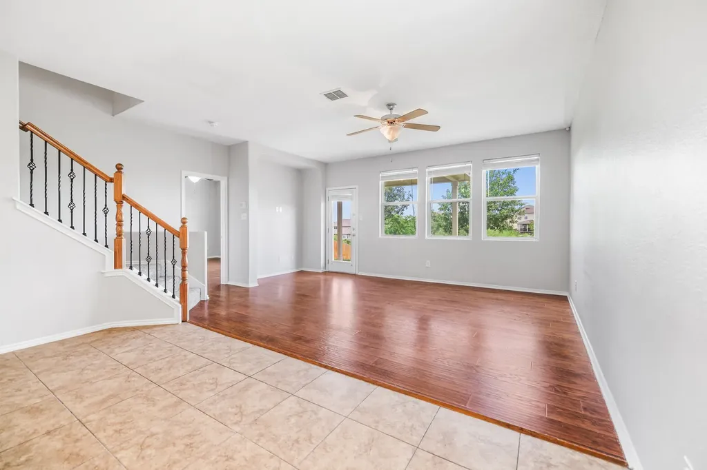 3103 Thunder Gulch San Antonio TX 78245
