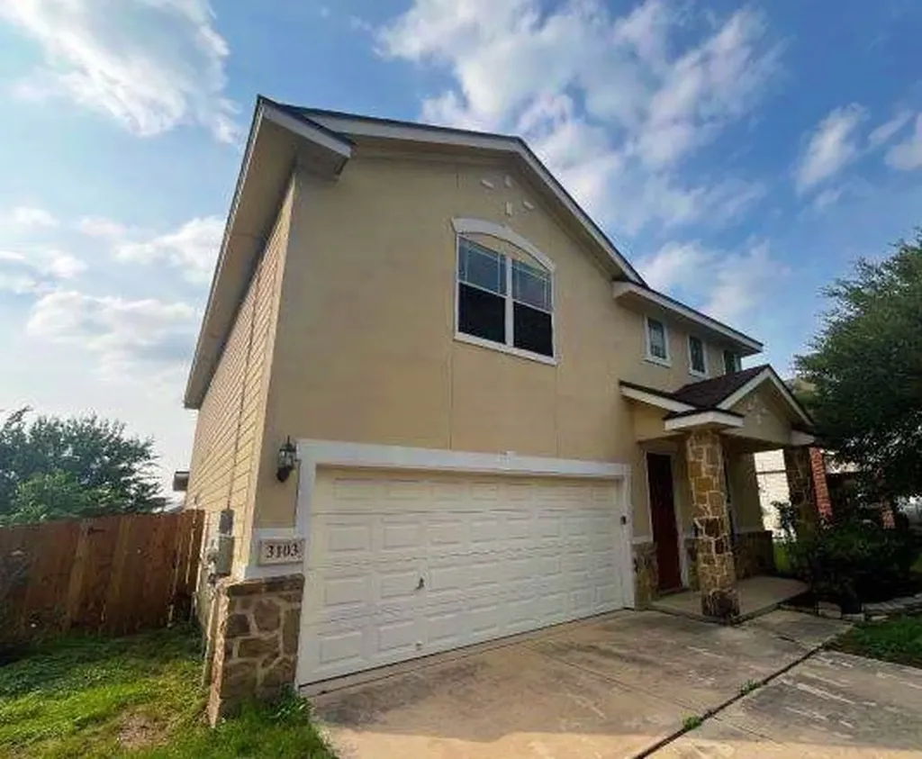 3103 Thunder Gulch San Antonio TX 78245