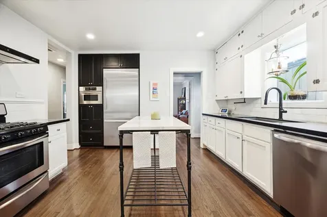 2109 Colquitt Street Houston TX 77098