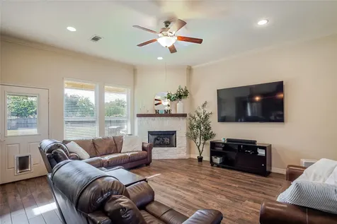 2127 Donna Lane Santa Fe TX 77510