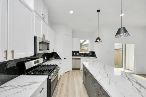 3524 Rebecca Street Houston TX 77021
