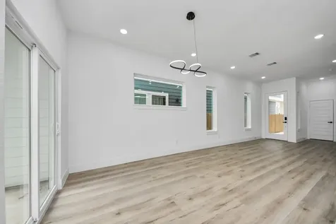 3524 Rebecca Street Houston TX 77021