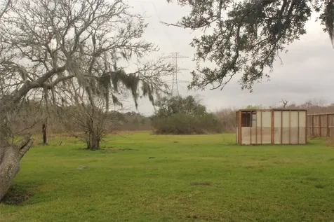 6377 County Road 659 Brazoria TX 77422