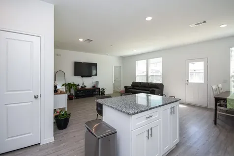 338 Paso Fino Drive Alvin TX 77511