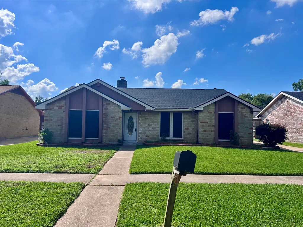 10118 Sageglow Drive Houston TX 77089