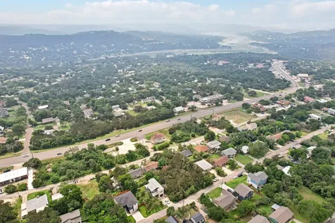 11112 Oak Street Jonestown TX 78645