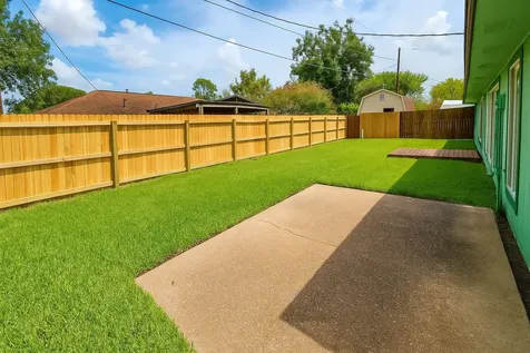 9735 Stonemont Road La Porte TX 77571