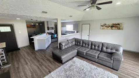 9735 Stonemont Road La Porte TX 77571