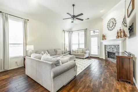 6003 Hedgepark Drive Richmond TX 77407