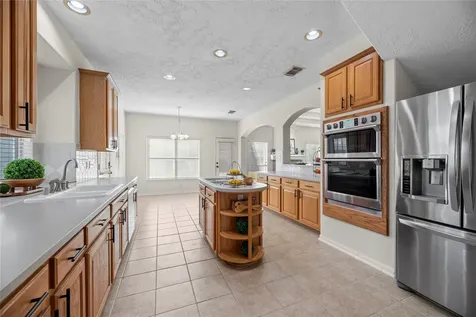 17411 Lonesome Dove Trail Houston TX 77095