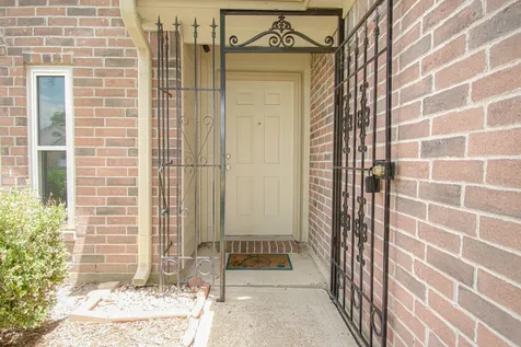 16123 Canaridge Drive Houston TX 77053