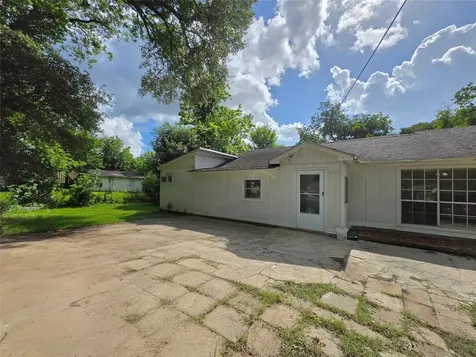9621 Sweetwater Lane Houston TX 77037