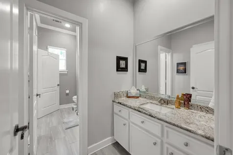 211 Wedgewood Drive Montgomery TX 77356