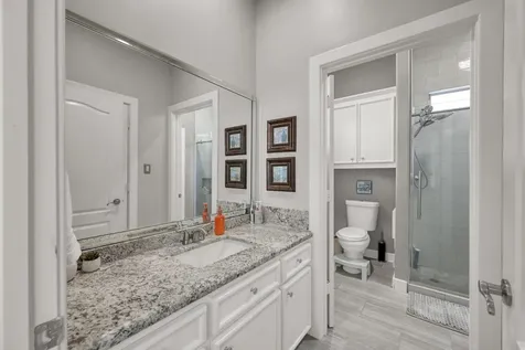 211 Wedgewood Drive Montgomery TX 77356