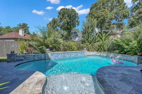 211 Wedgewood Drive Montgomery TX 77356