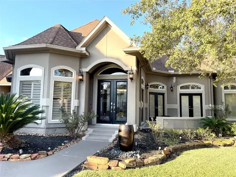 211 Wedgewood Drive Montgomery TX 77356