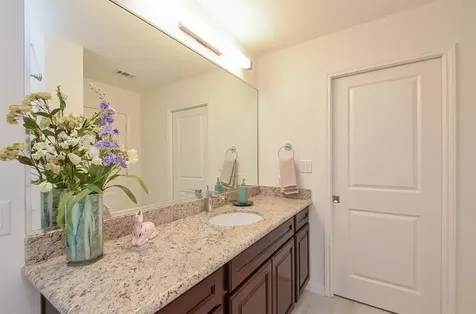 1207 Grand West Boulevard 1g Katy TX 77449