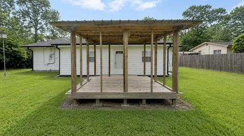 108 Britton Drive Silsbee TX 77656