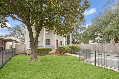 240 W 23rd Street Houston TX 77008