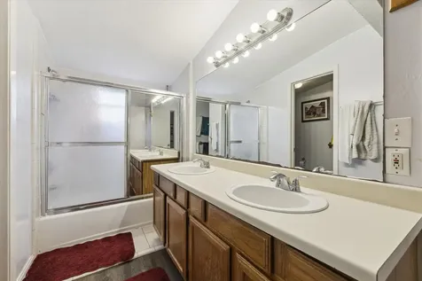 240 W 23rd Street Houston TX 77008