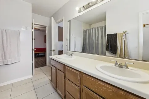 240 W 23rd Street Houston TX 77008